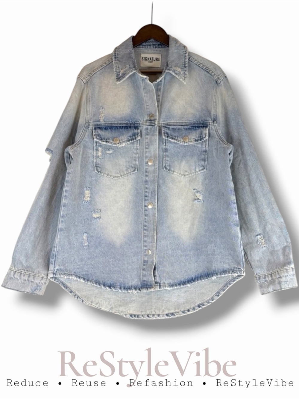 SIGNATURE EIGHT Women’s Size M Shirt Shacket Jacket Denim Jean Taylor Oversized